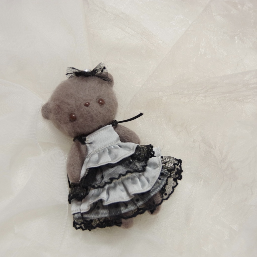 Charcoal bareの『クロエ』