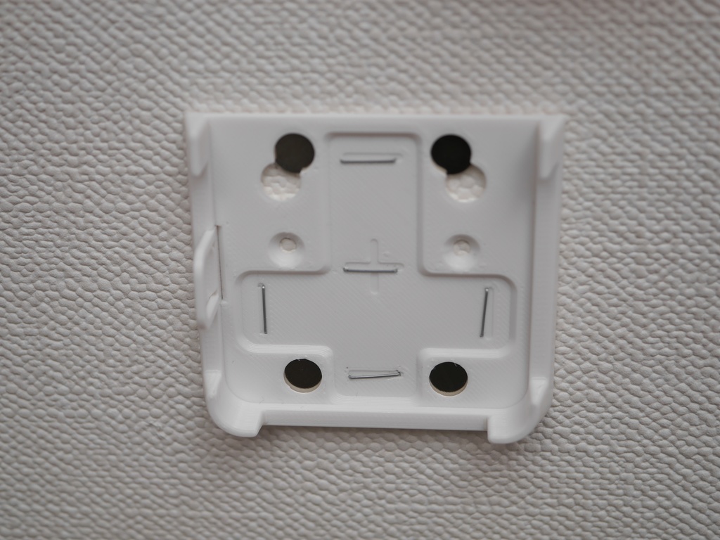 M5Stack/M5Stack Core2用壁付けホルダー