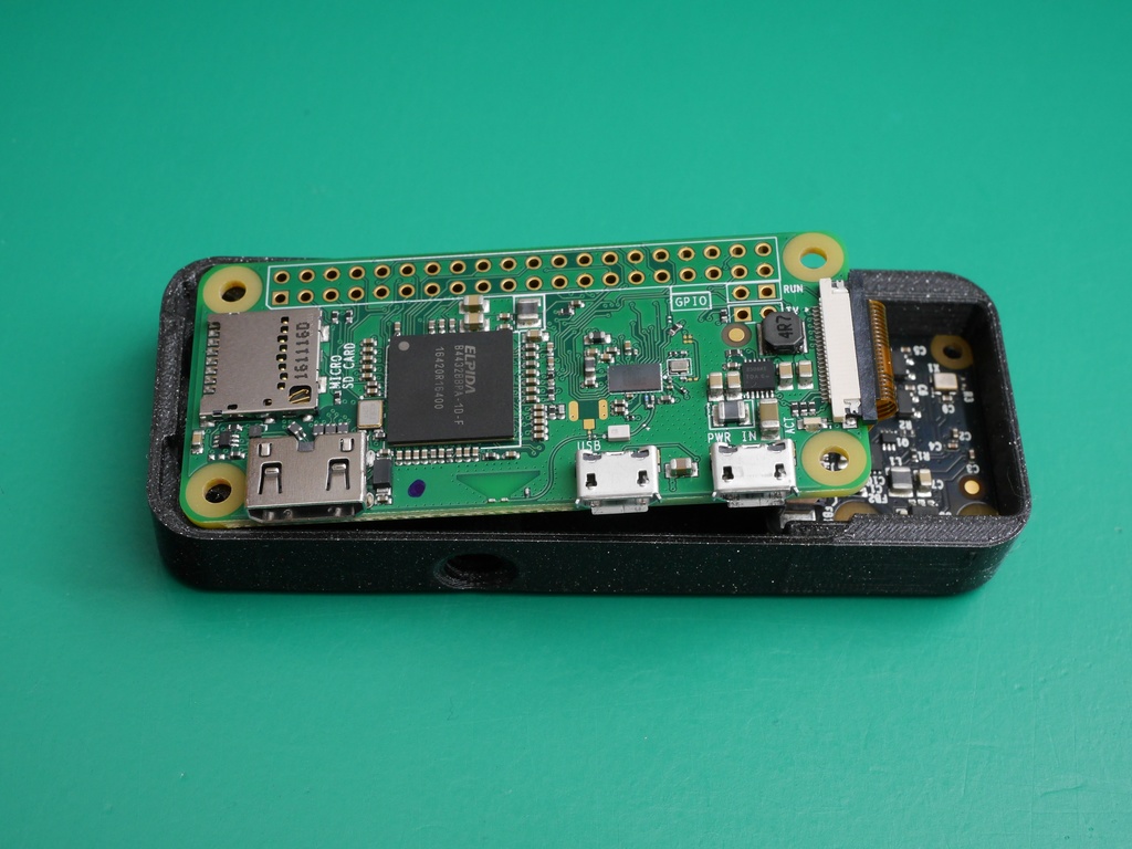 Pi公式カメラV2用 超小型PiZeroケース