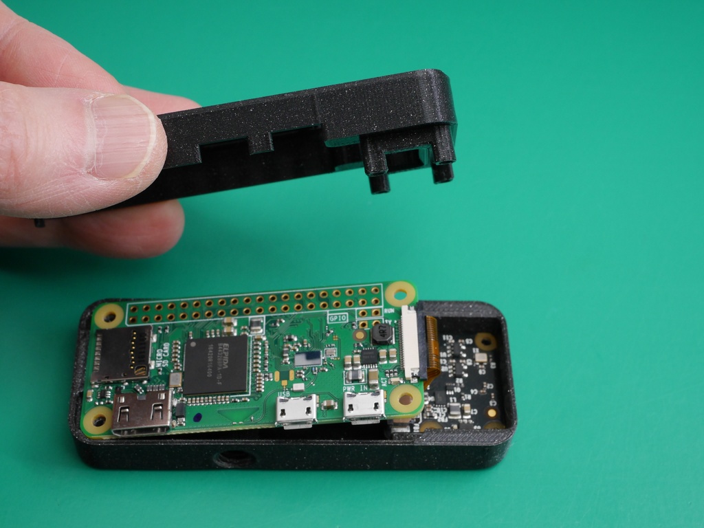 Pi公式カメラV2用 超小型PiZeroケース