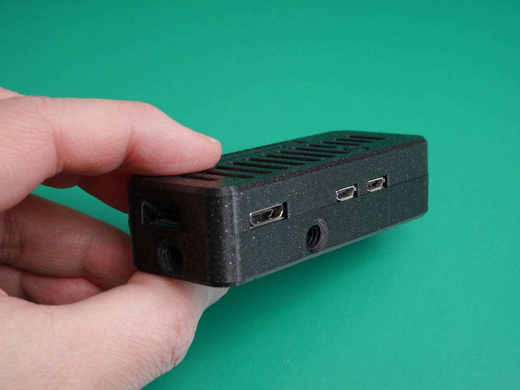 Pi公式カメラV2用 超小型PiZeroケース