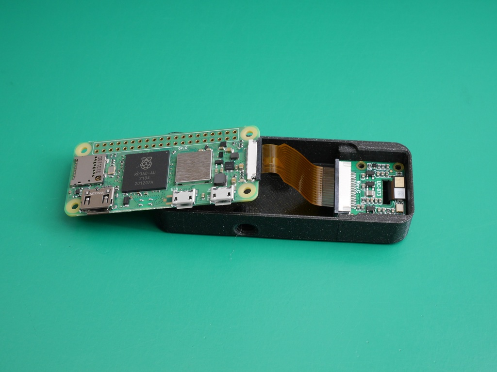 AutoFocus16MPカメラ用超小型PiZeroケース