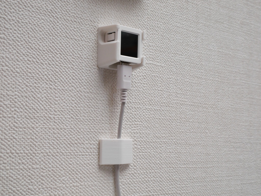 ATOMS3用壁付けホルダー