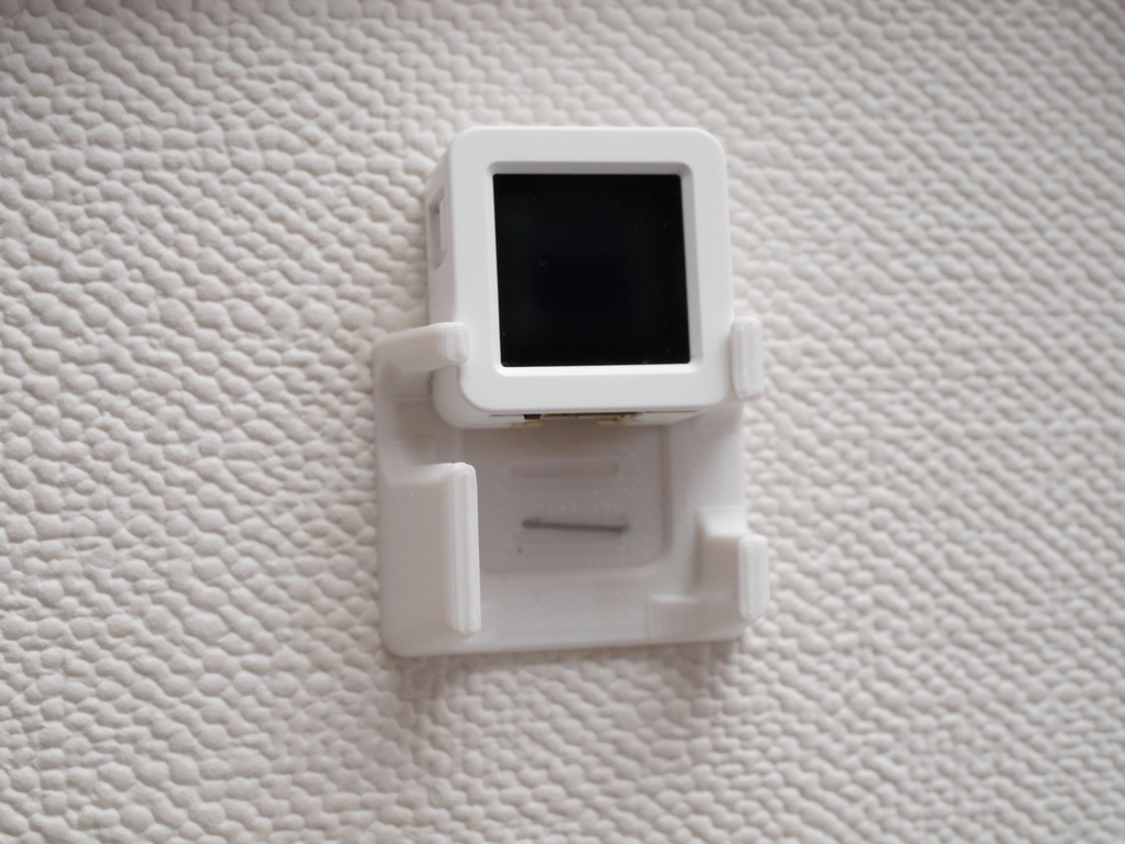 ATOMS3用壁付けホルダー