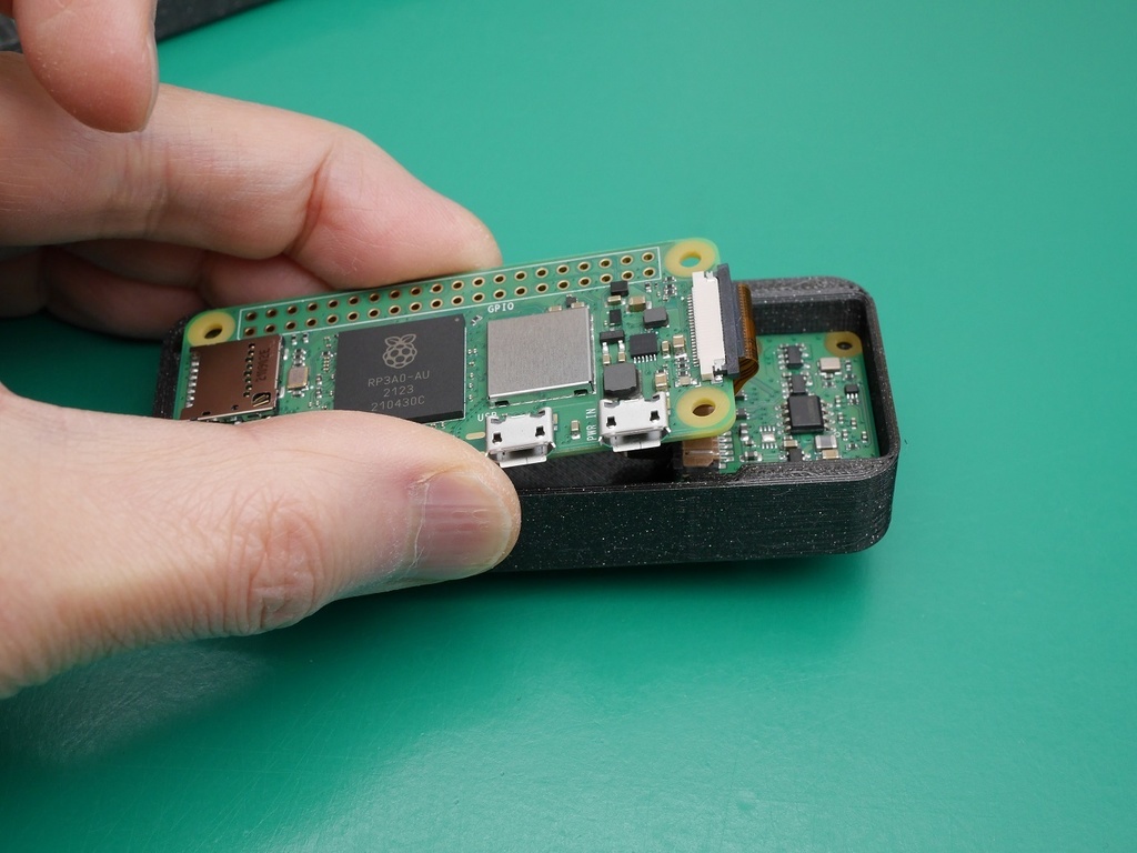 Pi公式カメラV3用 超小型PiZeroケース