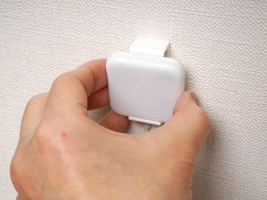 Nature Remo nano用壁付けホルダー