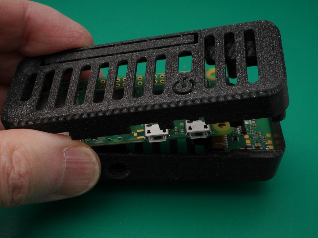 RaspberryPi AIカメラ用 超小型PiZeroケース