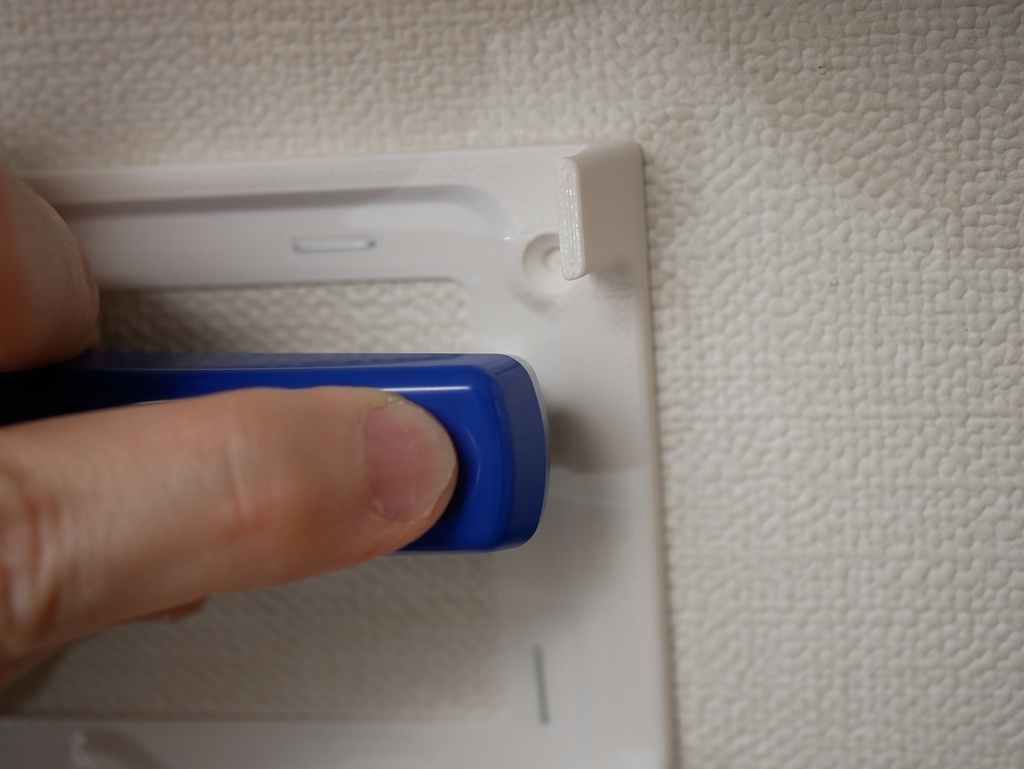M5Tab5用壁付けホルダー