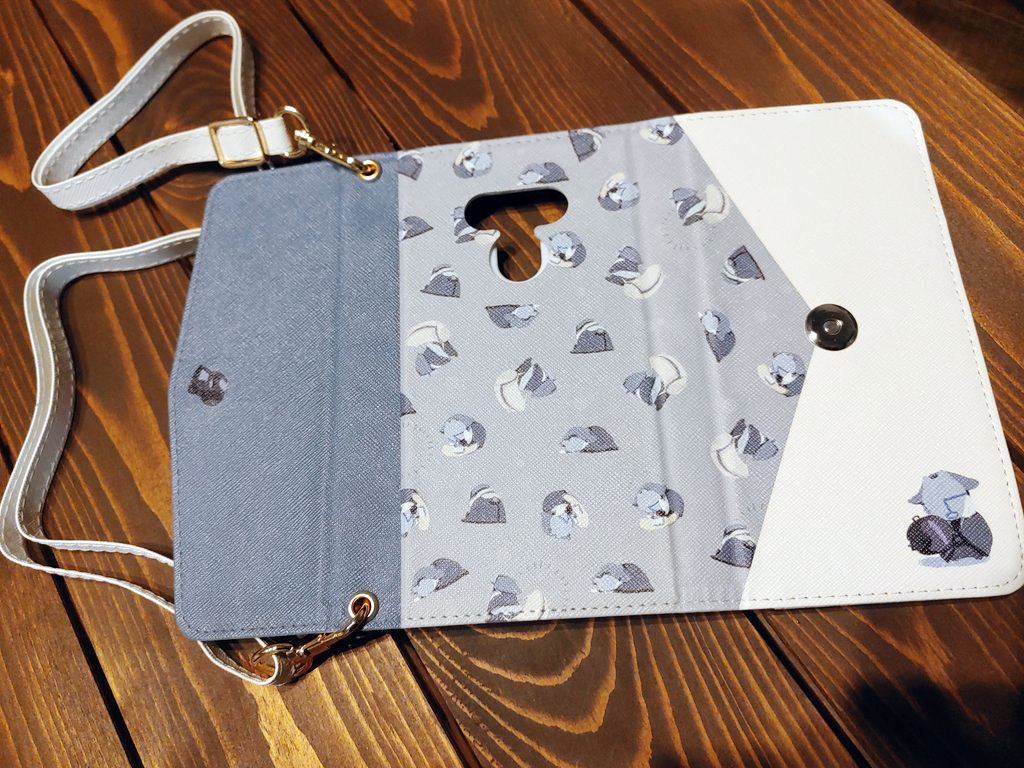 グェイラの三つ折りスマホケース【キャプション必読】