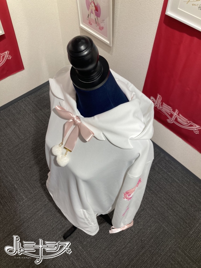 ルミナシスパーカー ホワイト