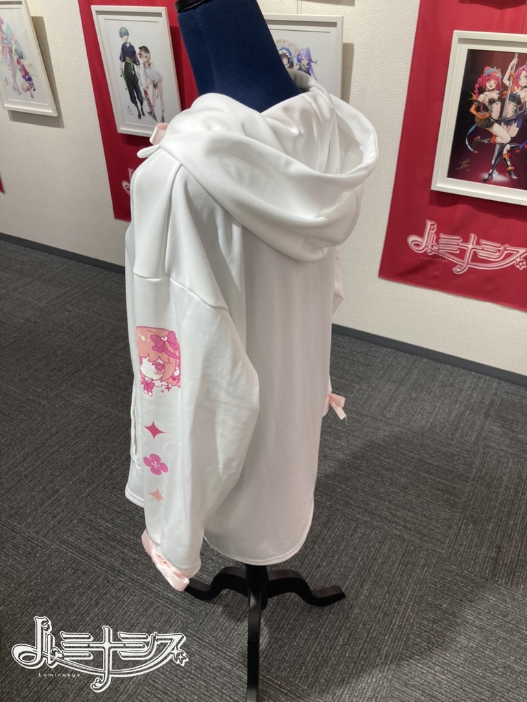 ルミナシスパーカー ホワイト