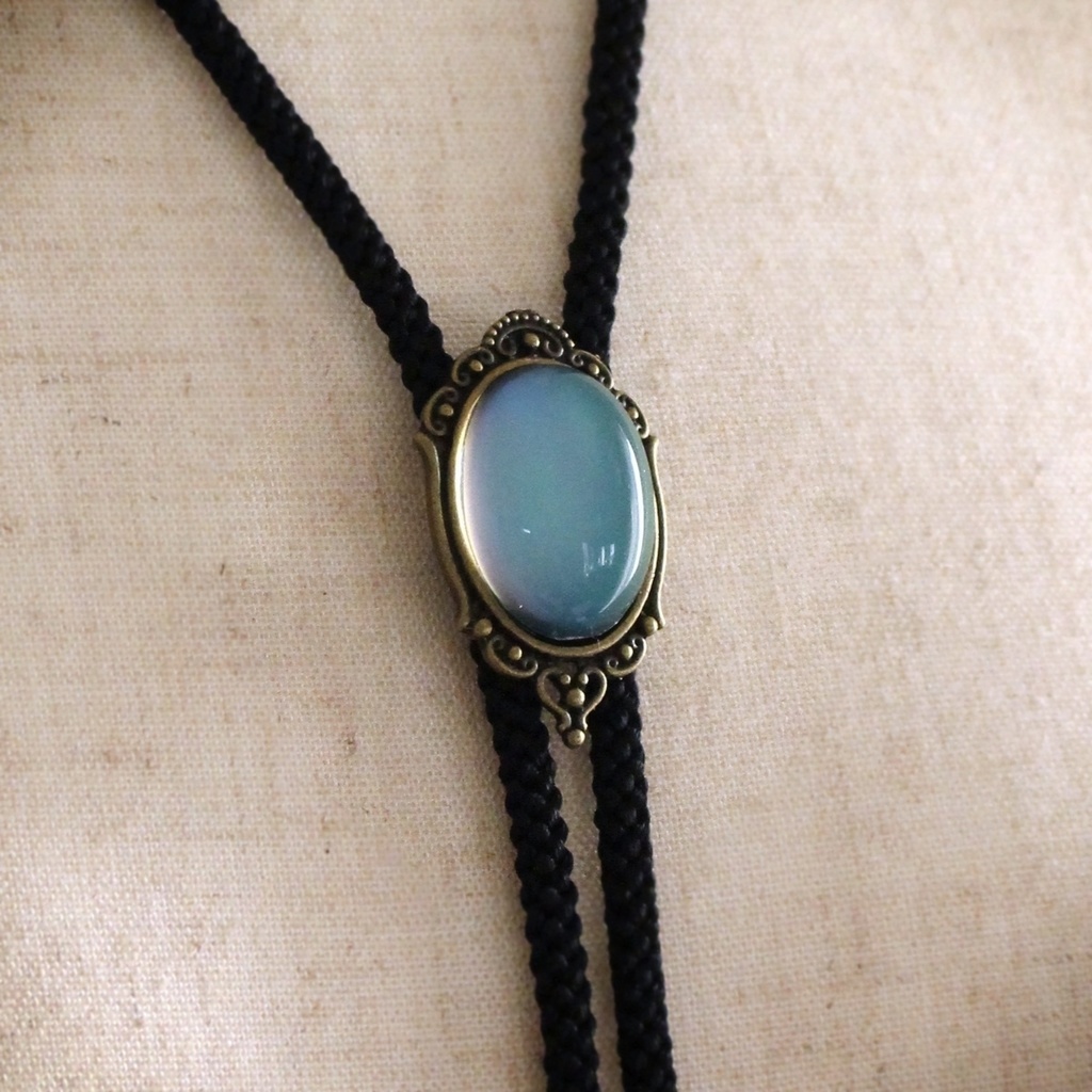 虹色☆温度で色が変わるアンティーク調ループタイ25