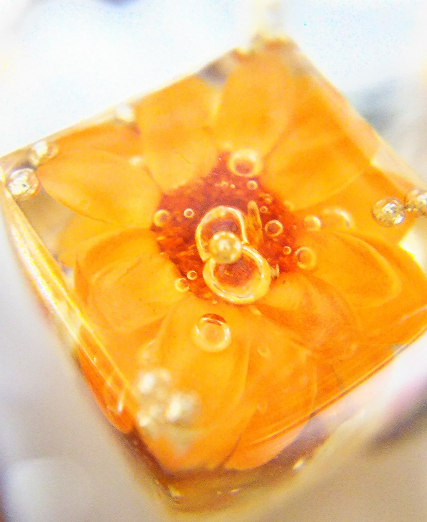 花 ピアス:イヤリング green+white/orange+white/bluegreen+white