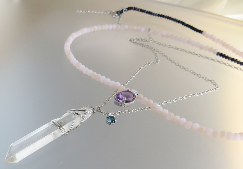 水晶ポイント+天然石 ネックレス