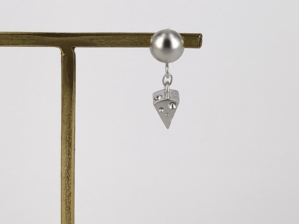 チーズとネズミのピアス・イヤリング シルバー