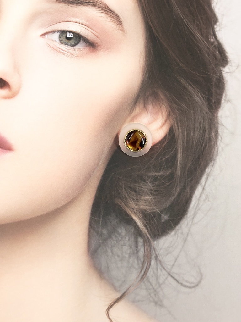 一点物 大ぶりパールとべっ甲ボタンイヤリング ピアス 秋 2way