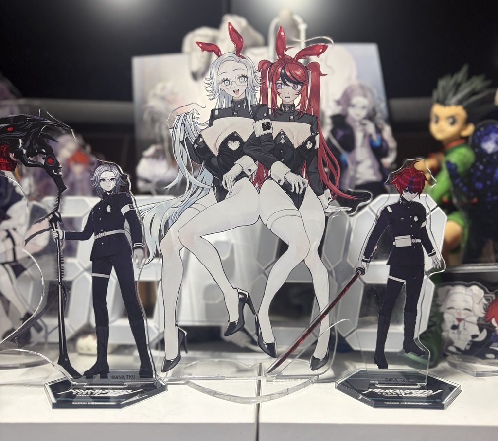 衛拓にょたゆり学生鎧バニーアクスタ