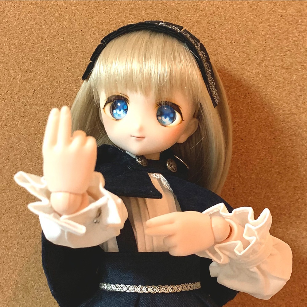 No_SW9　閉じピースハンド　セミホワイト