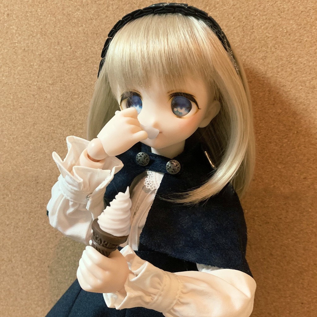 No_SW32　ソフトクリームハンド　セミホワイト