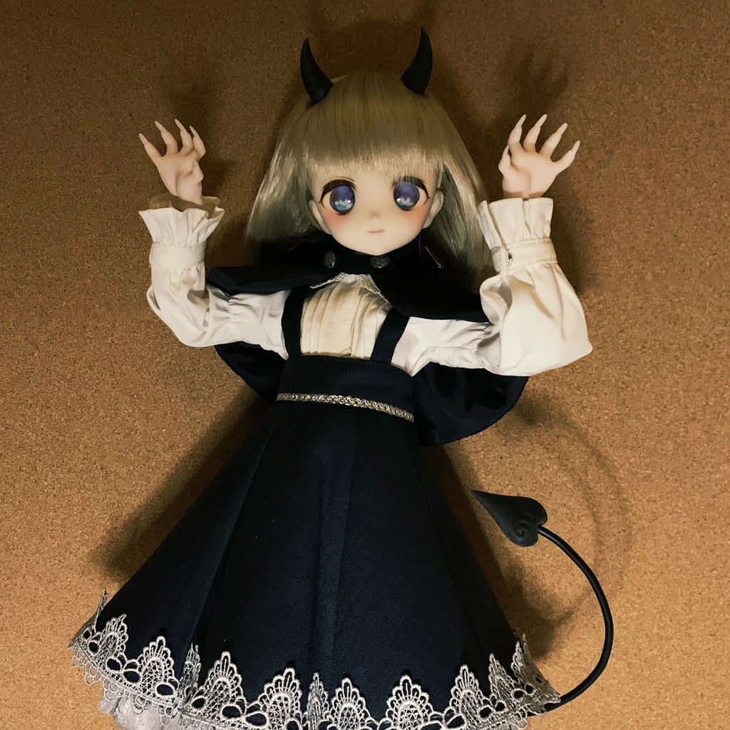  No_SW55　魔女ハンド　セミホワイト