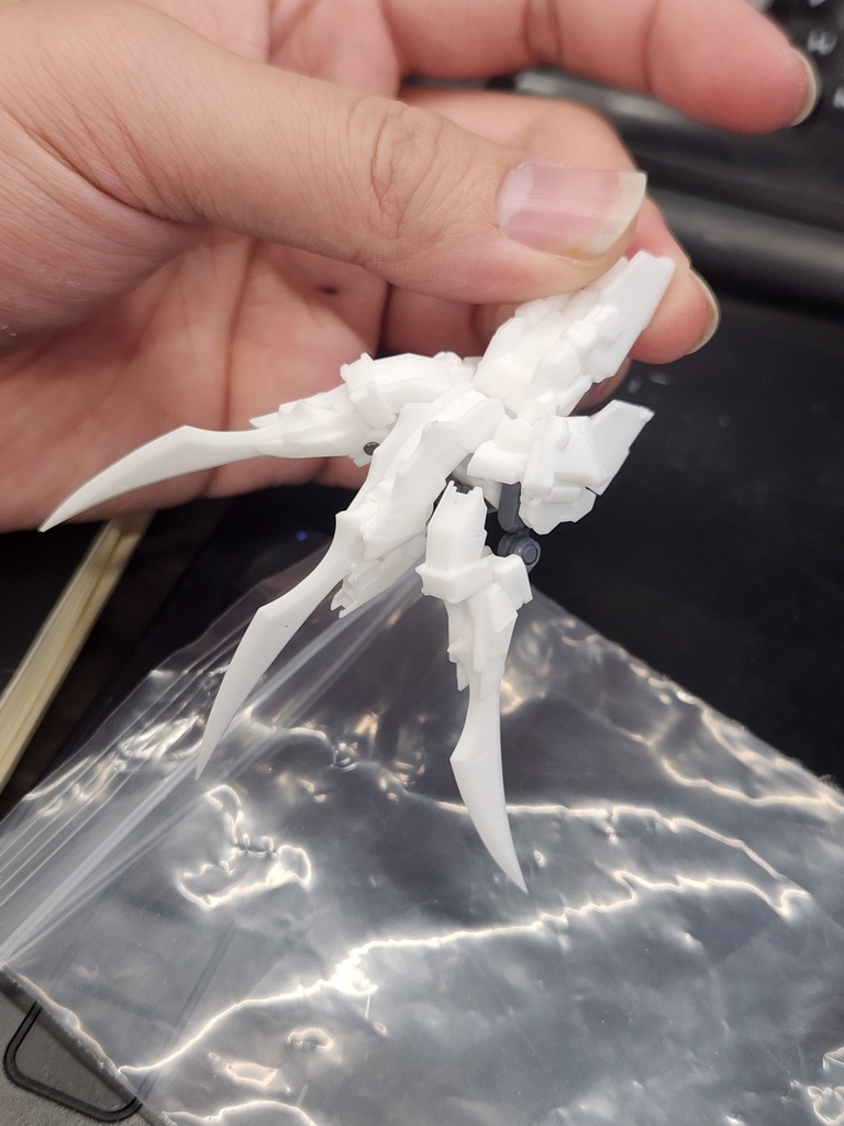 「R.Z.」メカニカル 狼爪・メガミデバイス