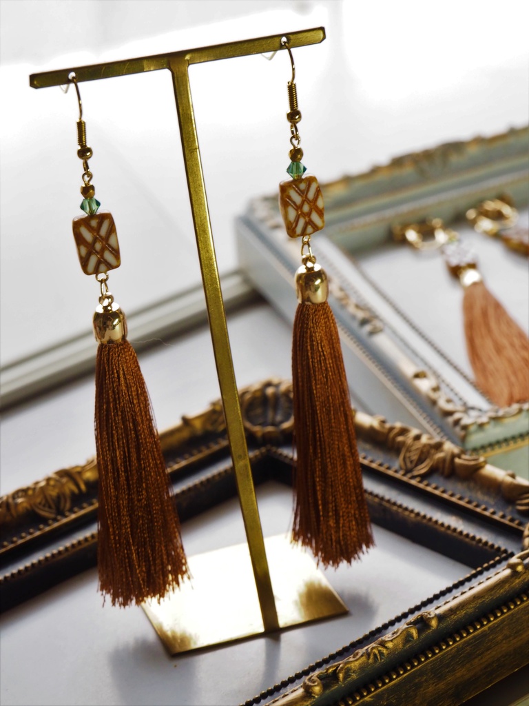 ケイローンイメージイヤリング・ピアス