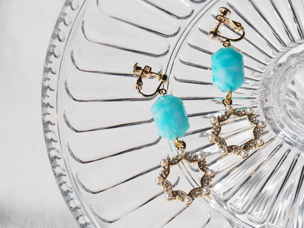 アナスタシアイメージイヤリング・ピアス