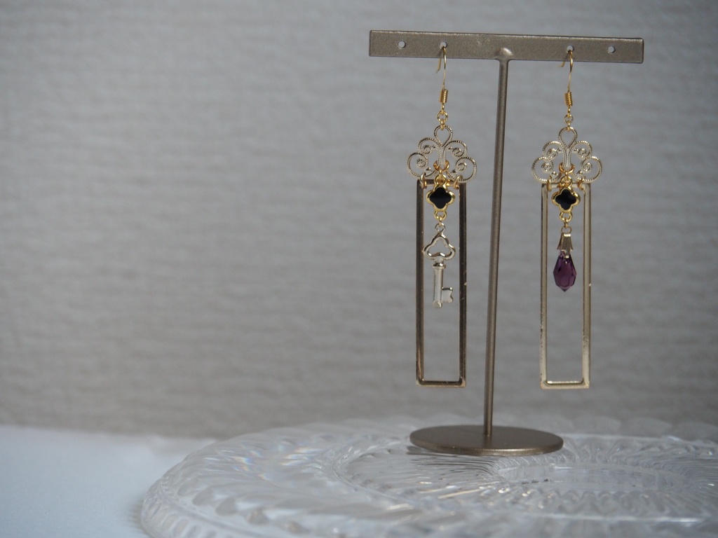 アビゲイル・ウィリアムズイメージイヤリング・ピアス