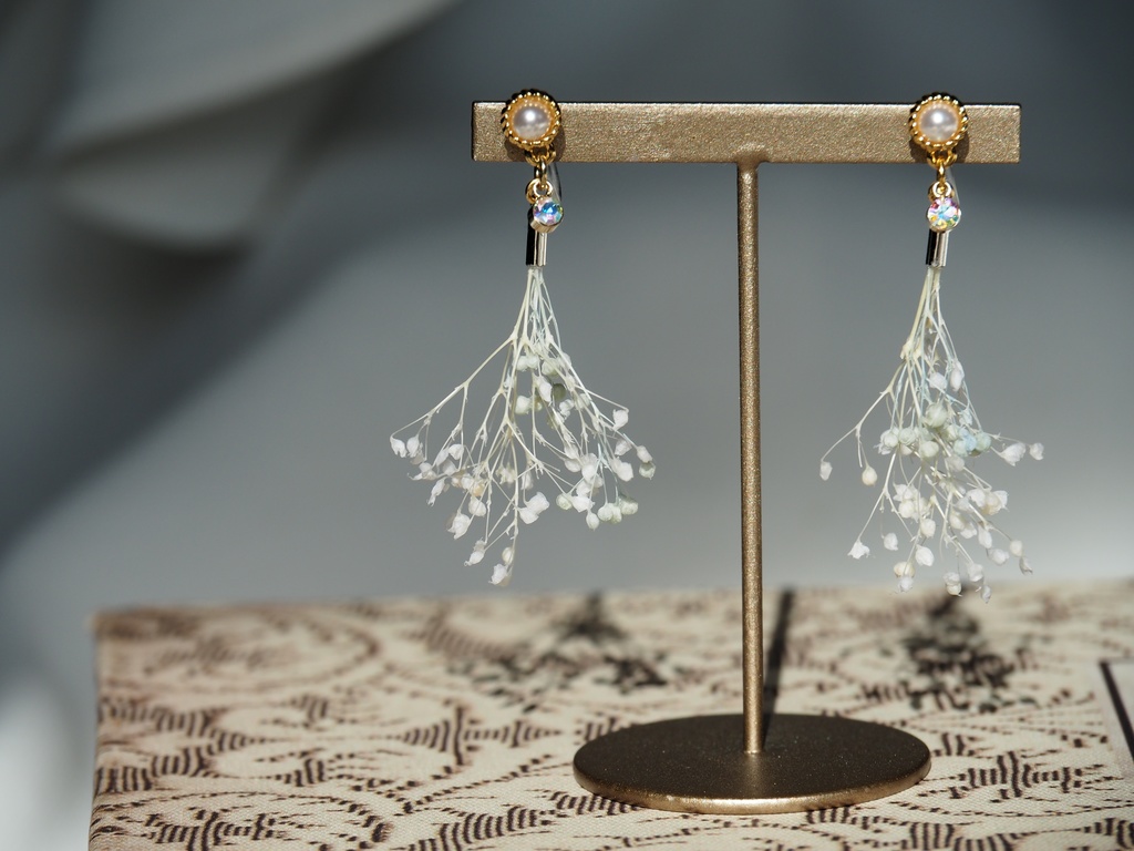 アナスタシアイメージイヤリング・ピアス