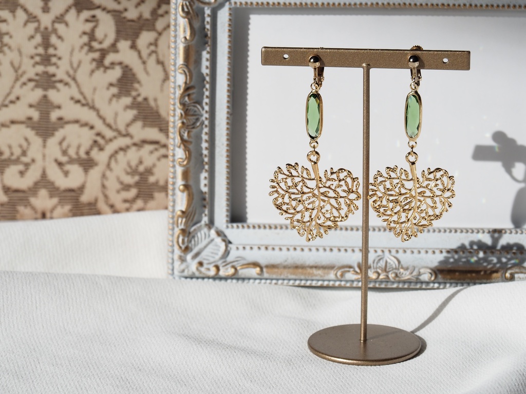 ロビン・フッドイメージイヤリング・ピアス