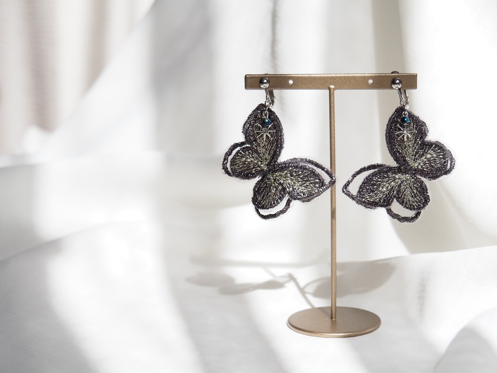 新宿のアーチャーイメージイヤリング・ピアス