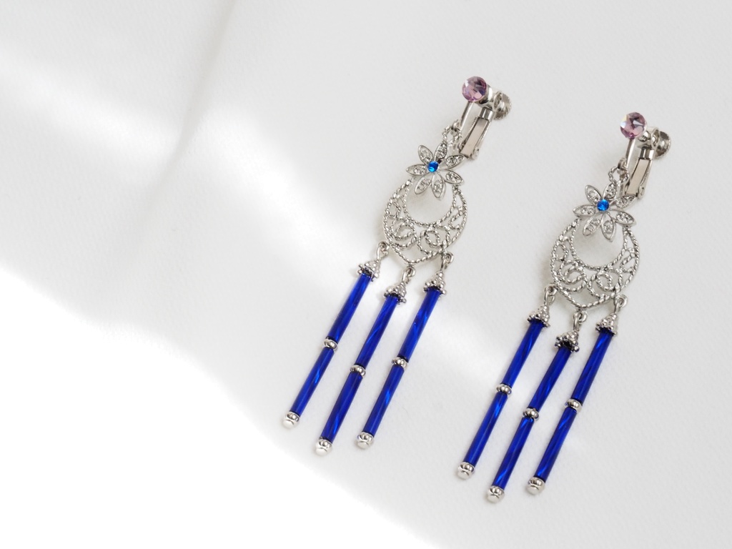 アルジュナイメージイヤリング・ピアス