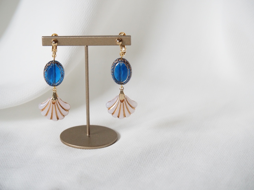 Noble アクリルイヤリング・ピアス