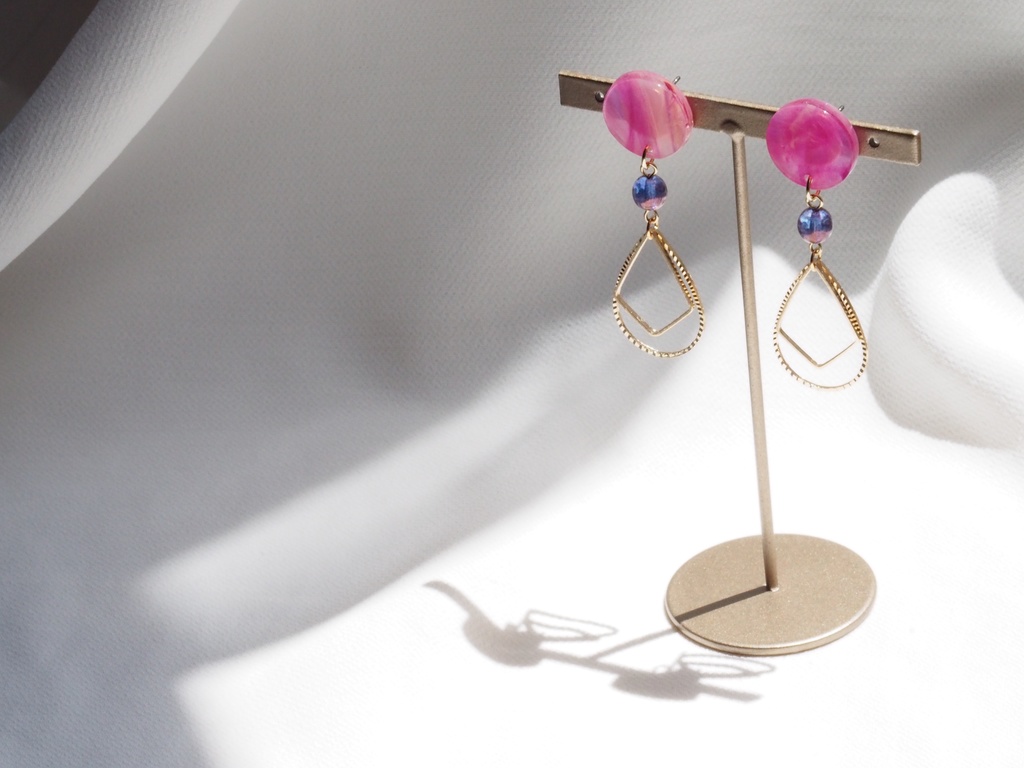 カーマイメージイヤリング・ピアス