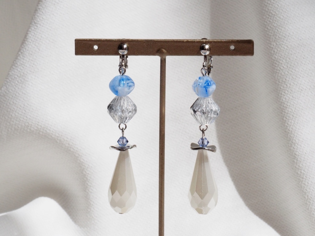 メルトリリスイメージイヤリング・ピアス