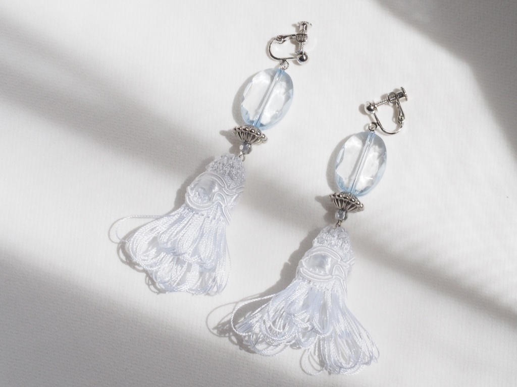 メルトリリスイメージイヤリング・ピアス