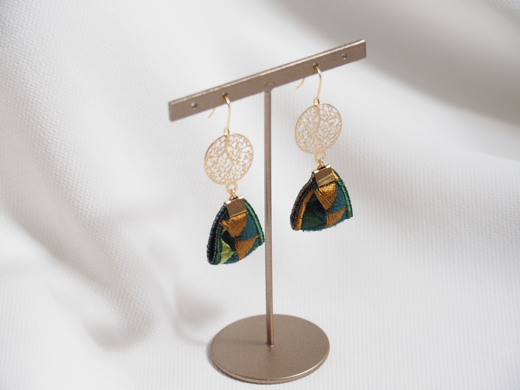 ロビンフッドイメージイヤリング・ピアス