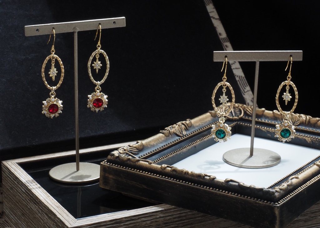 Vintage イヤリング・ピアス -Emerald-