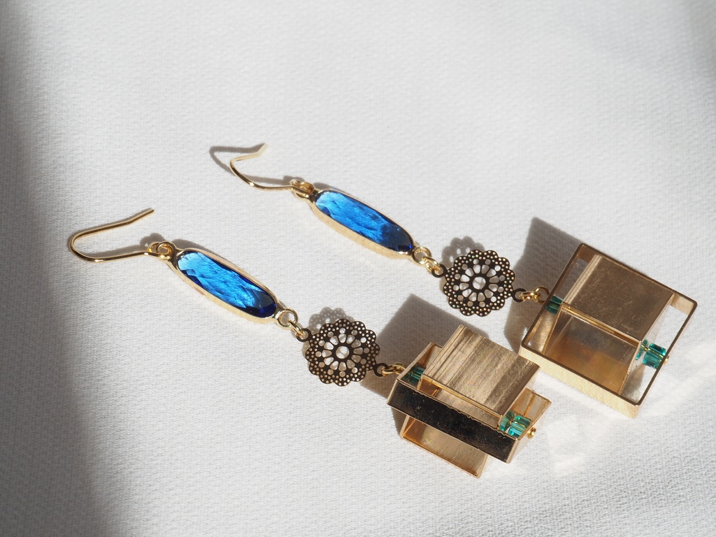 アンデルセンイメージイヤリング・ピアス