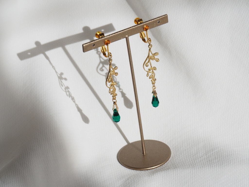 ロビンフッドイメージイヤリング