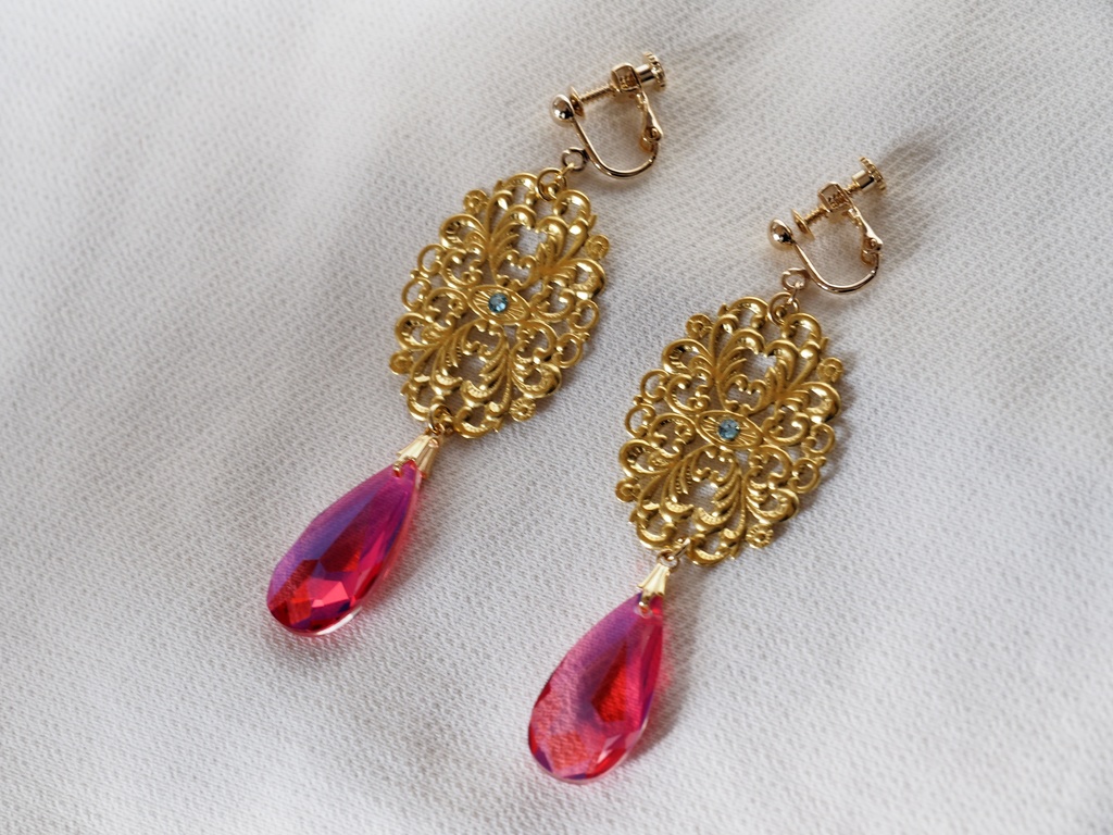 カルナイメージイヤリング・ピアス