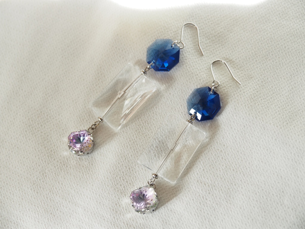 アルジュナイメージイヤリング・ピアス