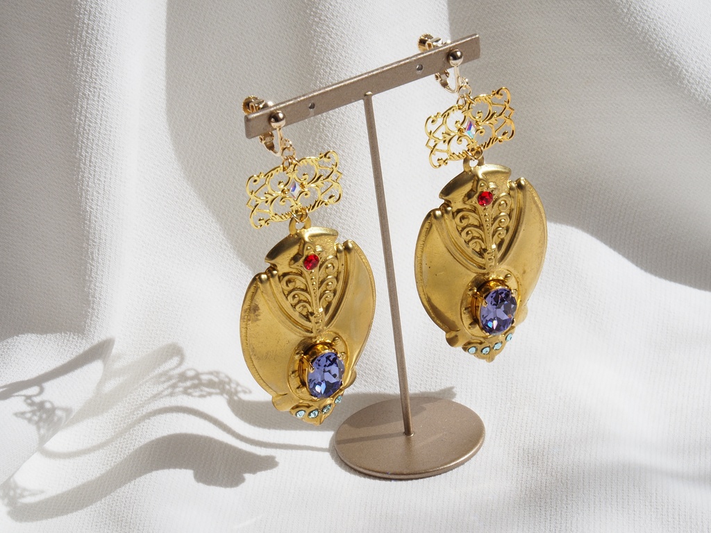 キャスターギルガメッシュイメージイヤリング・ピアス