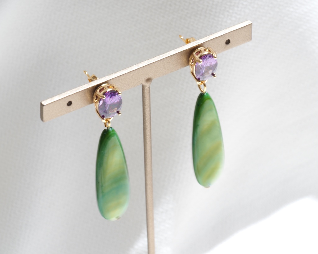 ムリアンイメージピアス