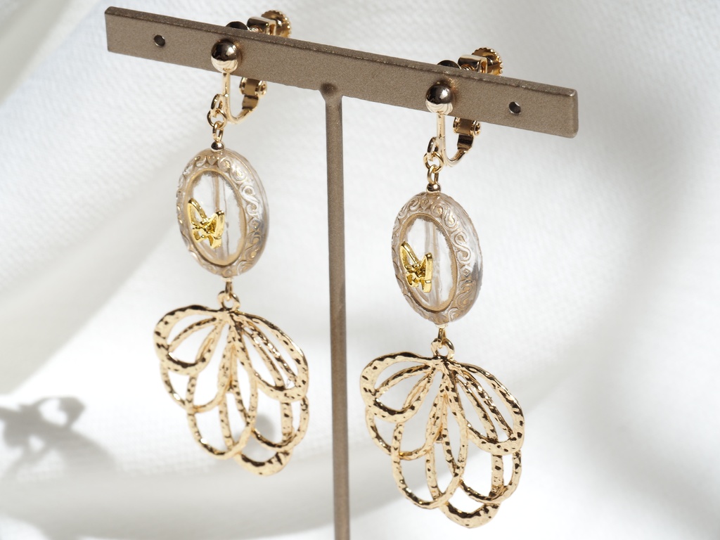 オベロンイメージイヤリング・ピアス