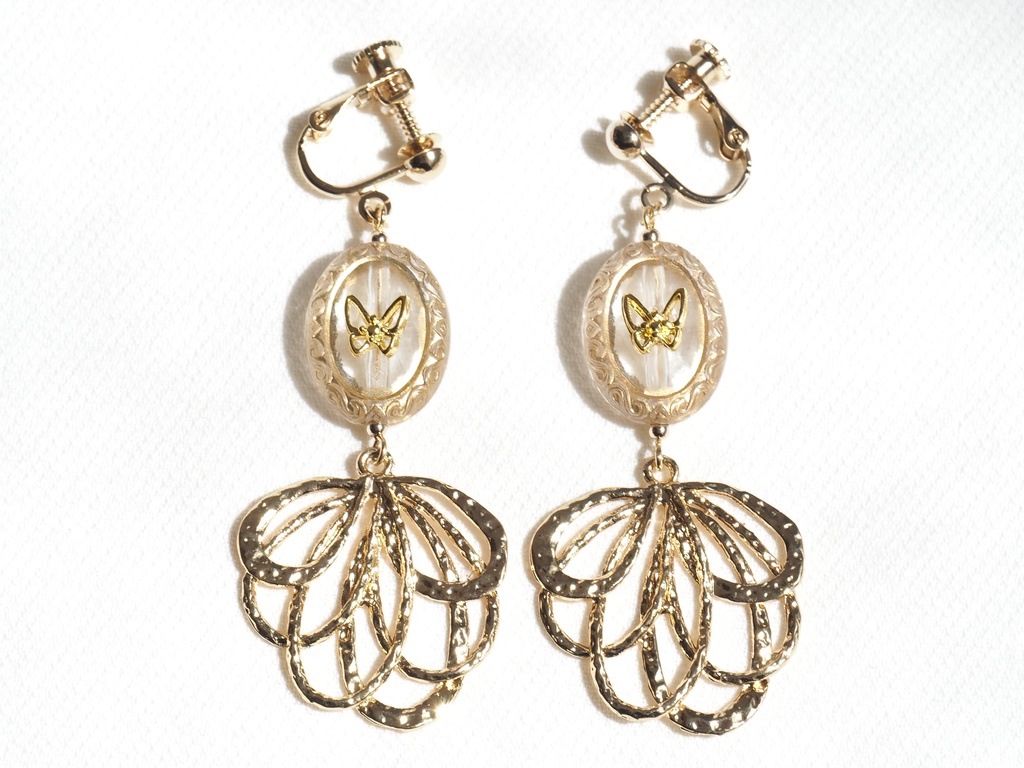 オベロンイメージイヤリング・ピアス