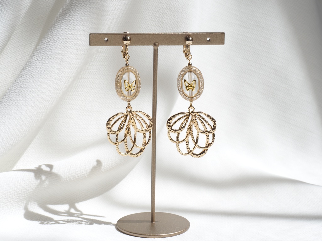 オベロンイメージイヤリング・ピアス