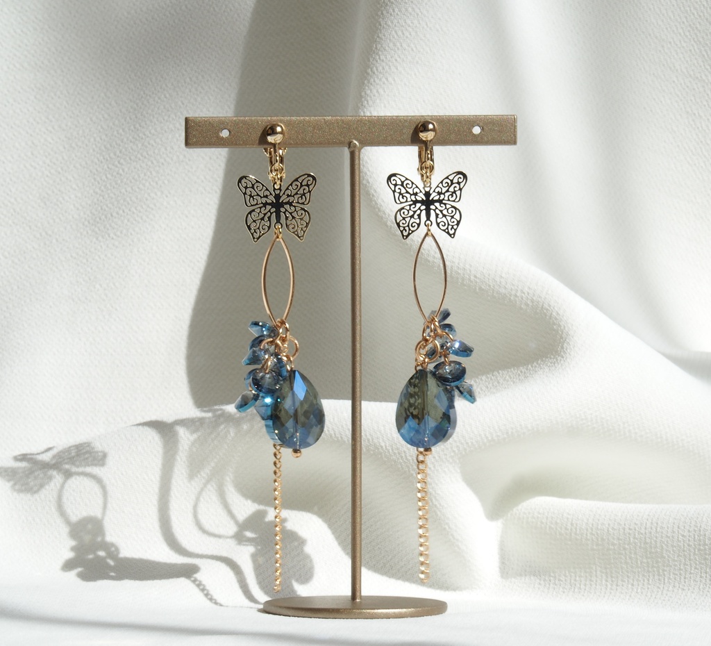 オベロンイメージイヤリング・ピアス