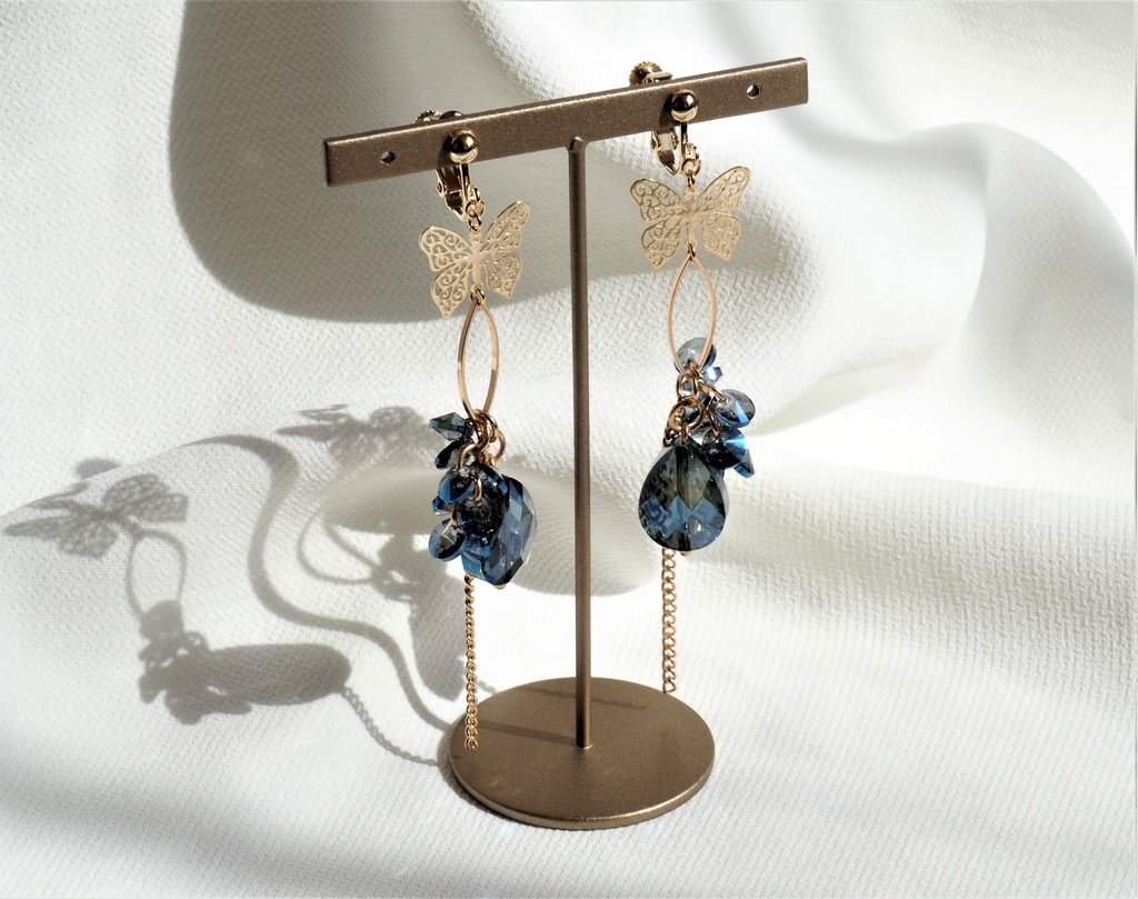 オベロンイメージイヤリング・ピアス