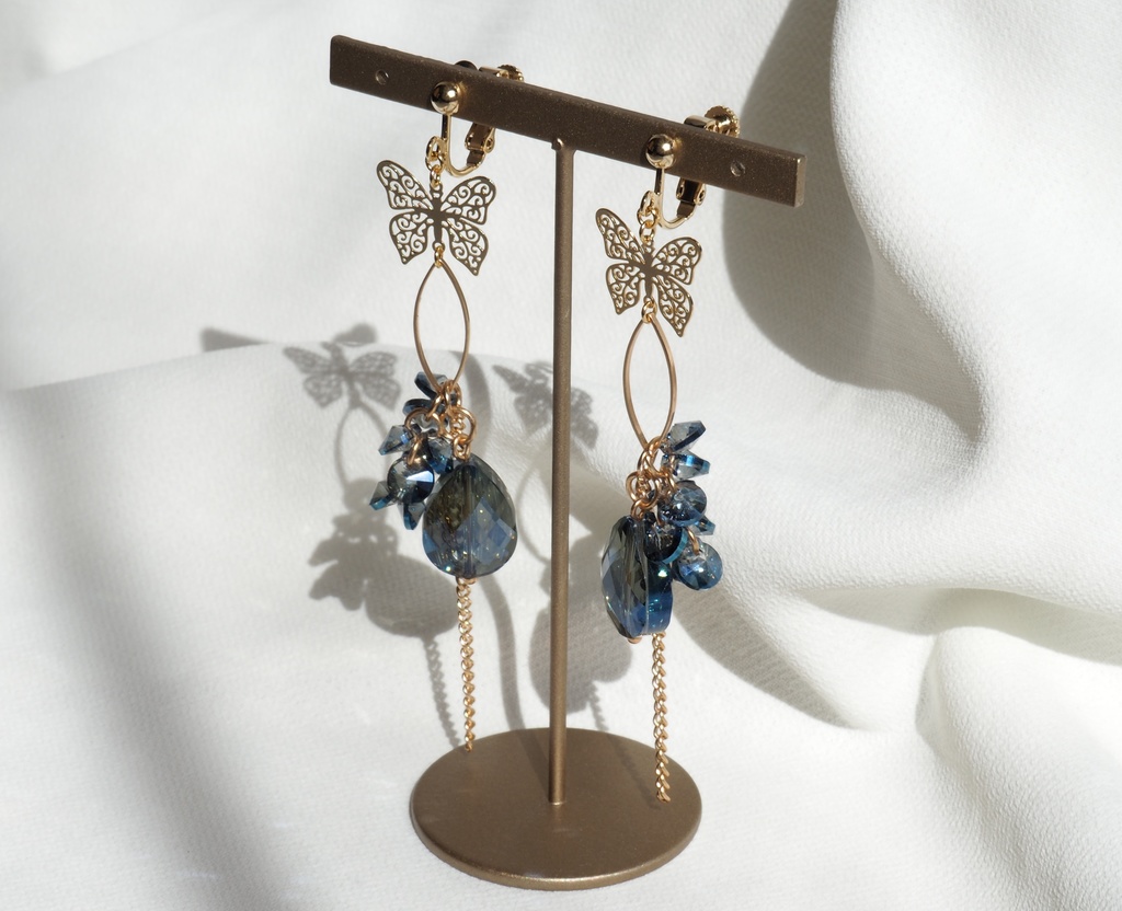 オベロンイメージイヤリング・ピアス